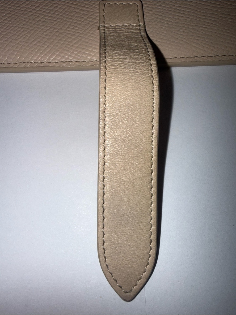 🔥 AUTHENTIC CÉLINE Grained Leather Large Strap Wallet | - Picture 6 of 16